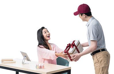 《盐与避难所》续作发布最新实机演示 《盐与献祭》明年发售